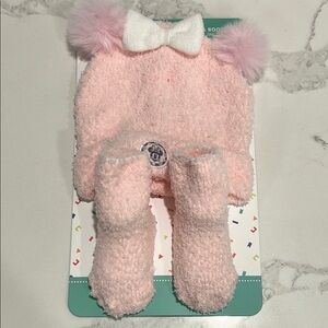 Disney Baby Minnie Mouse Pink Fuzzy Baby Hat and Sock Set